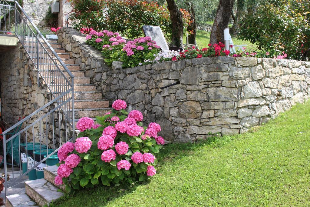Casa Maya Brenzone sul Garda Eksteriør billede